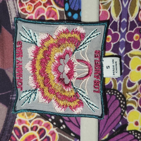 Johnny WasCisco Printed Favorite V-Neck Tee Size Small - Picture 4 of 7